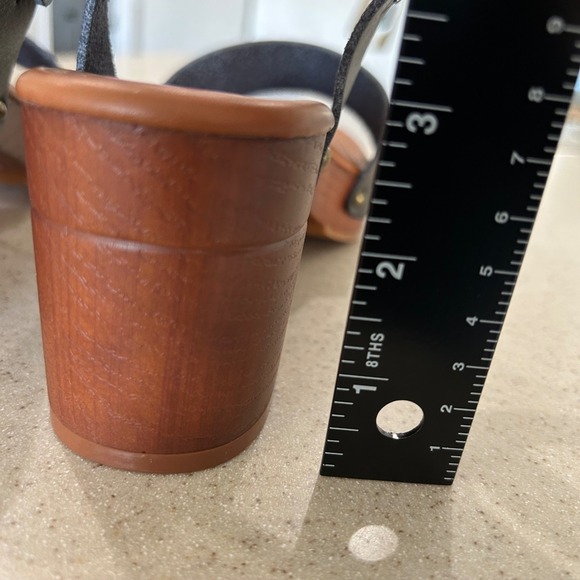 Cushionaire Sloan Black Faux Leather Studded Platform Clog Sandals Womens 8.5 M - Picture 9 of 9